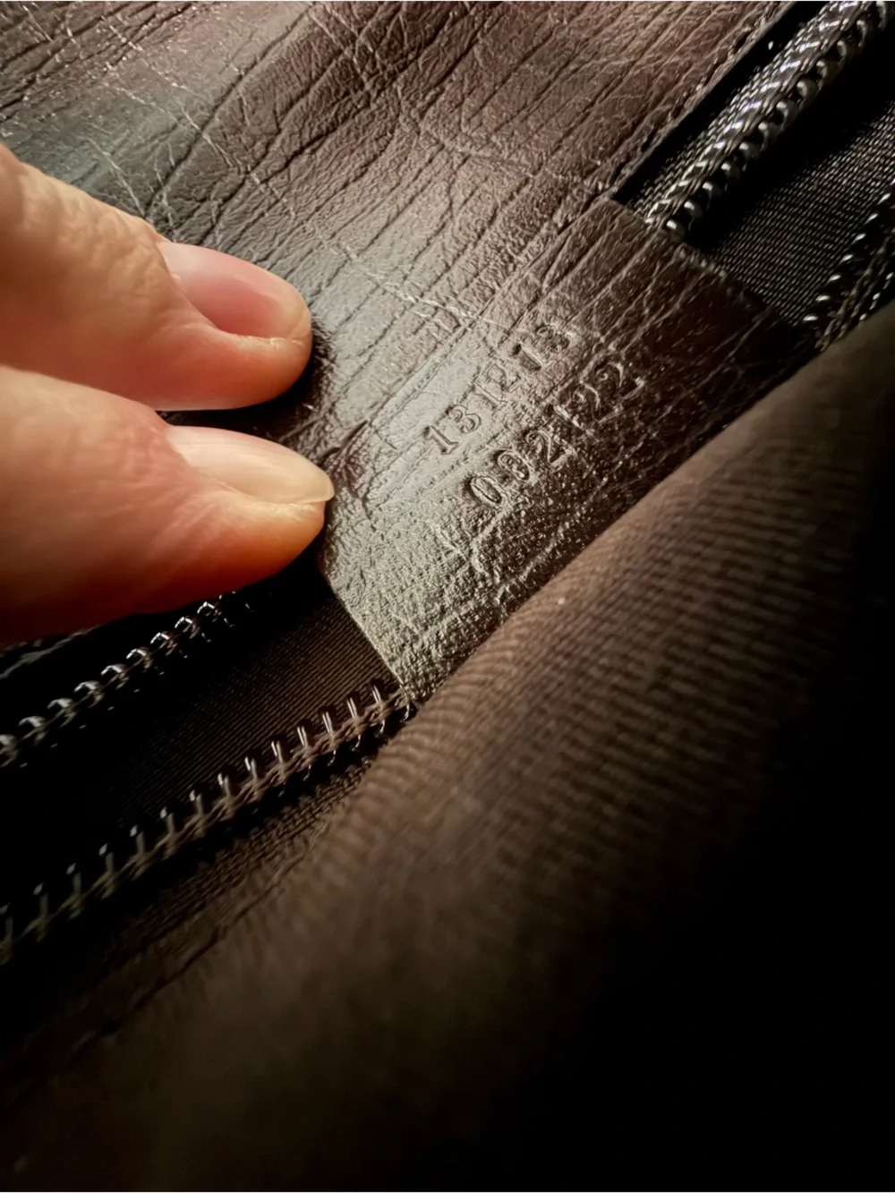 Gucci clutch brown